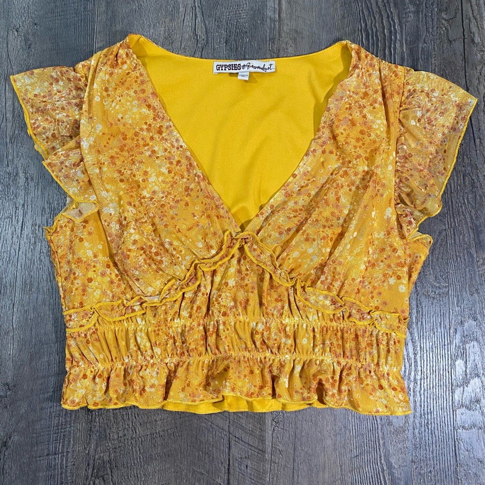 GYPSIES & MOONDUST Crop Ruffle Top